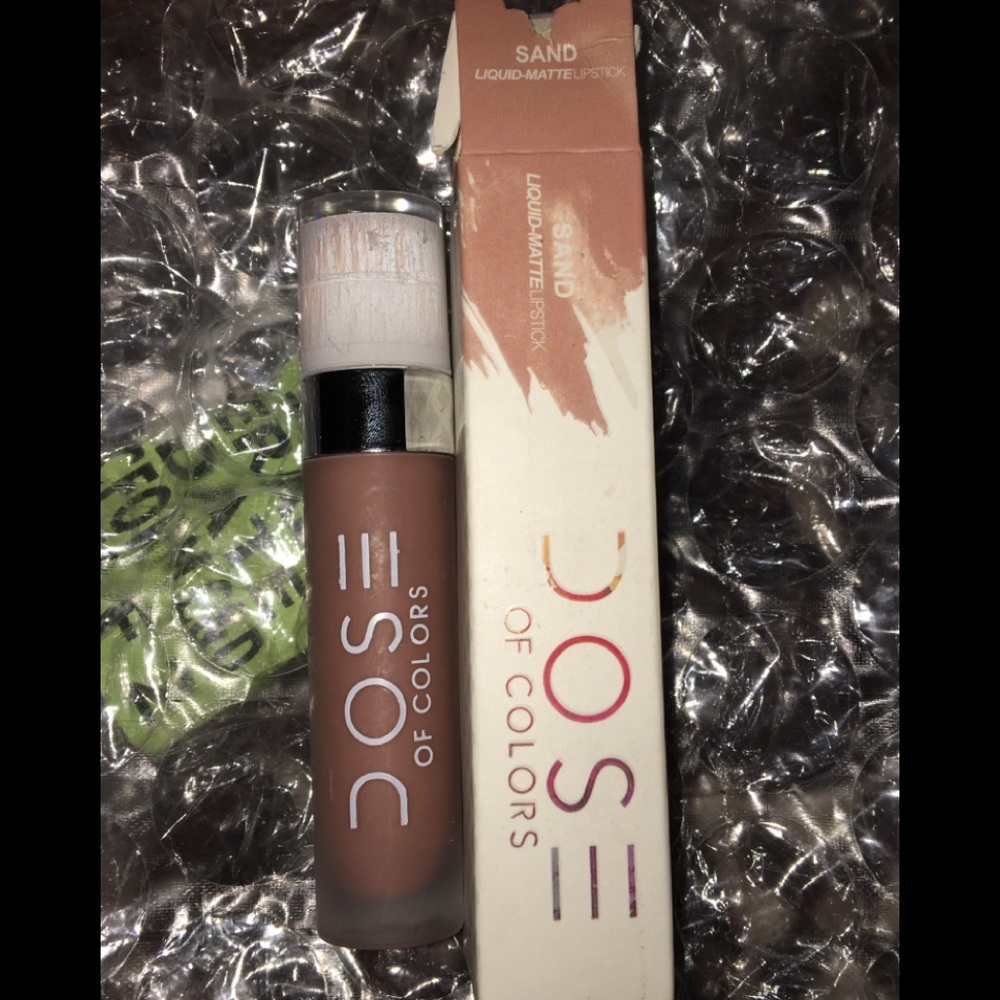 Dose lipstick,sand Bnib